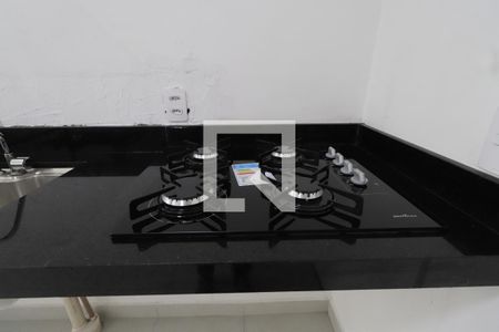 Sala/Cozinha de apartamento para alugar com 2 quartos, 36m² em Guaiauna, São Paulo