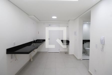 Sala/Cozinha de apartamento para alugar com 2 quartos, 36m² em Guaiauna, São Paulo