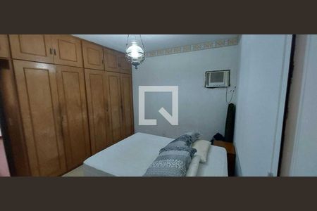 Quarto de casa para alugar com 3 quartos, 200m² em Taquara, Rio de Janeiro