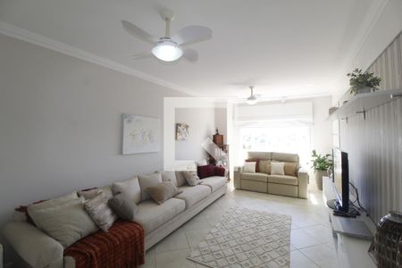 Sala 2 de casa para alugar com 6 quartos, 990m² em Vila Jardim, Porto Alegre