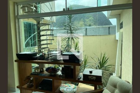 Casa à venda com 4 quartos, 458m² em Vargem Pequena, Rio de Janeiro