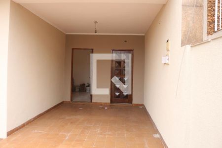 Garagem de casa para alugar com 4 quartos, 130m² em Oswaldo Cruz, São Caetano do Sul