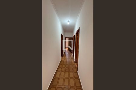 Corredor de casa para alugar com 3 quartos, 375m² em Vila Metalúrgica, Santo André