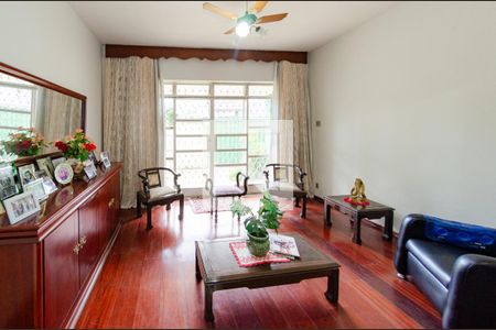 Sala de casa à venda com 3 quartos, 249m² em Calafate, Belo Horizonte