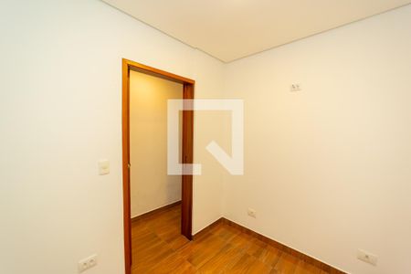 Quarto 1 de casa para alugar com 2 quartos, 38m² em Jardim Sao Nicolau, São Paulo