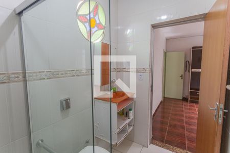 Banheiro da Suíte de casa para alugar com 5 quartos, 300m² em Aparecida, Belo Horizonte