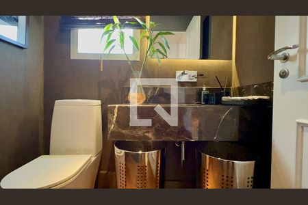 Lavabo de apartamento à venda com 2 quartos, 350m² em Alto de Pinheiros, São Paulo