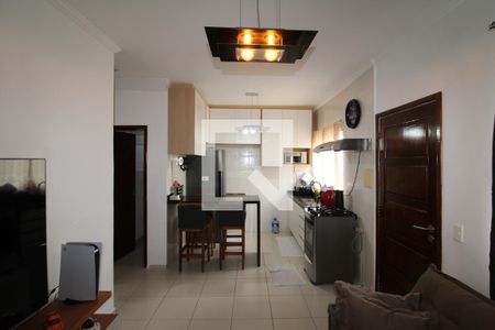 Sala / Cozinha de casa para alugar com 2 quartos, 155m² em Parque Peruche, São Paulo