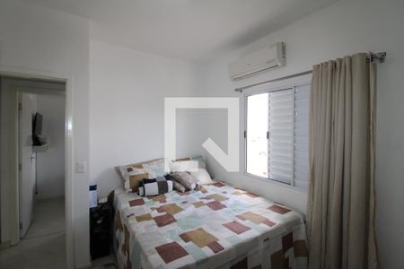 Quarto 1 de casa para alugar com 2 quartos, 155m² em Parque Peruche, São Paulo