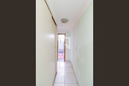 Corredor de apartamento à venda com 2 quartos, 77m² em Cidade Antônio Estêvão de Carvalho, São Paulo