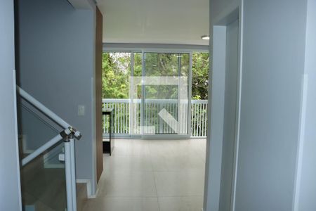 Sala de casa de condomínio para alugar com 3 quartos, 139m² em Parque Frondoso, Cotia