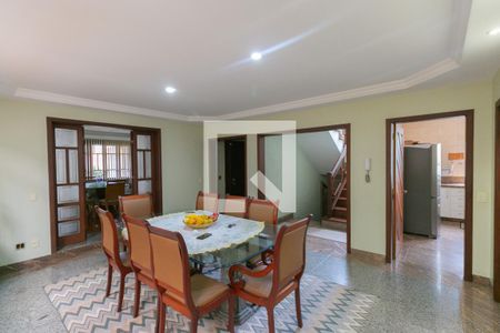 Casa à venda com 4 quartos, 470m² em Itapoã, Belo Horizonte