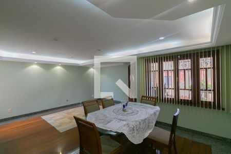 Casa à venda com 4 quartos, 470m² em Itapoã, Belo Horizonte