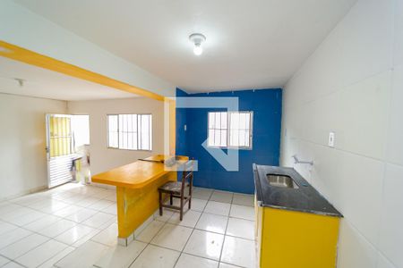 Sala/Cozinha de casa para alugar com 1 quarto, 50m² em Vila Nhocuné, São Paulo