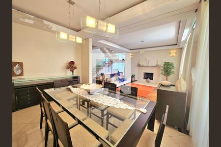 Casa à venda com 5 quartos, 408m² em Parque dos Principes, São Paulo