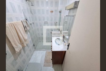 Banheiro  de apartamento à venda com 1 quarto, 47m² em Laranjeiras, Rio de Janeiro
