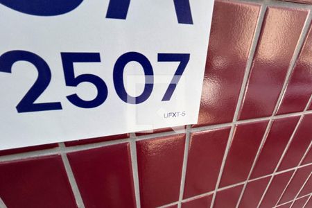 Placa de apartamento à venda com 1 quarto, 50m² em Asa Sul, Brasília