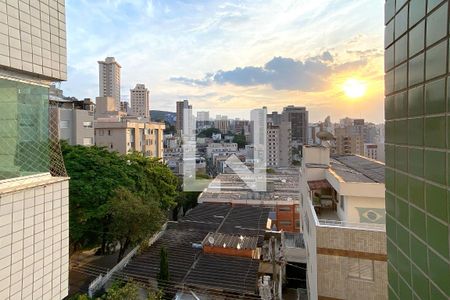 Vista da Sala de apartamento à venda com 3 quartos, 90m² em Cruzeiro, Belo Horizonte