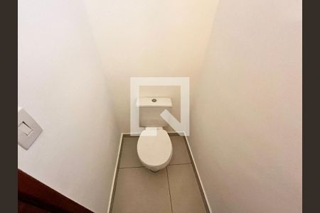 Lavabo de casa de condomínio para alugar com 2 quartos, 43m² em Parada Inglesa, São Paulo