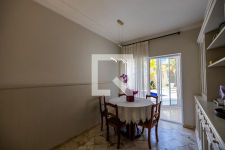 Sala 1 de casa de condomínio à venda com 5 quartos, 640m² em Alphaville Residencial Um, Barueri