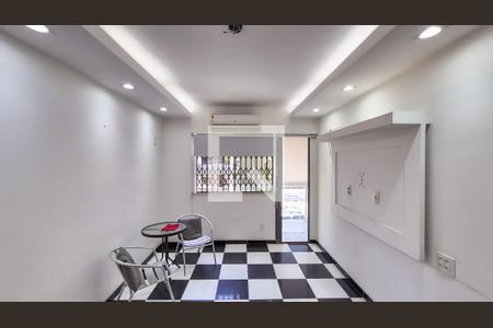 Sala de apartamento para alugar com 2 quartos, 93m² em Vila da Penha, Rio de Janeiro