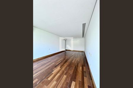 Casa à venda com 5 quartos, 1000m² em Barra da Tijuca, Rio de Janeiro