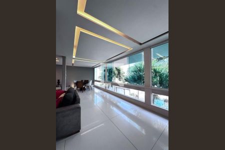 Casa à venda com 7 quartos, 800m² em Barra da Tijuca, Rio de Janeiro