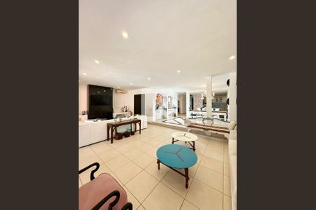 Casa à venda com 4 quartos, 612m² em Barra da Tijuca, Rio de Janeiro