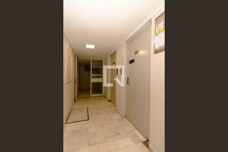Hall de kitnet/studio para alugar com 1 quarto, 38m² em Cidade Baixa, Porto Alegre