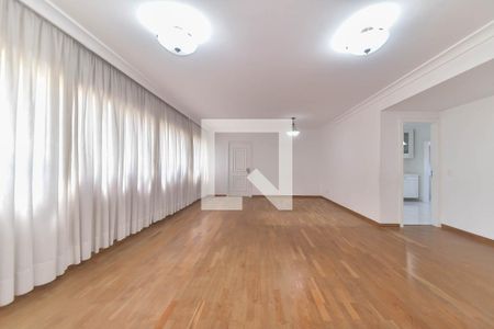 Apartamento à venda com 4 quartos, 159m² em Vila Cordeiro, São Paulo