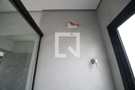 Banheiro de serviço de casa de condomínio para alugar com 3 quartos, 158m² em Parque Taquaral, Campinas