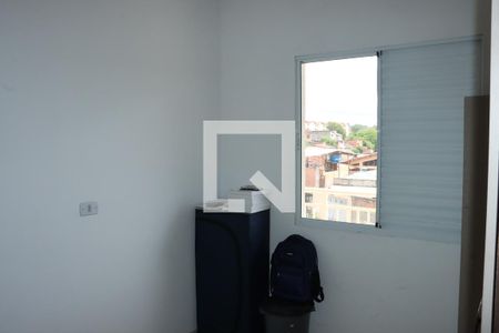 Quarto 2 de casa para alugar com 2 quartos, 43m² em Jardim São Miguel, Cotia