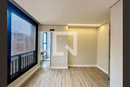 Suíte de casa de condomínio à venda com 3 quartos, 158m² em Parque Taquaral, Campinas