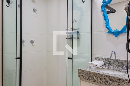 Banheiro de kitnet/studio para alugar com 1 quarto, 24m² em Perdizes, São Paulo