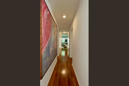 Corredor de apartamento para alugar com 2 quartos, 104m² em Cerqueira César, São Paulo