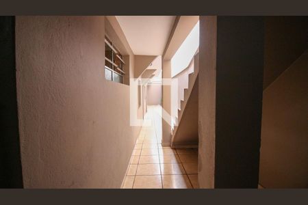 Casa à venda com 3 quartos, 165m² em Vila Paulo Silas, São Paulo