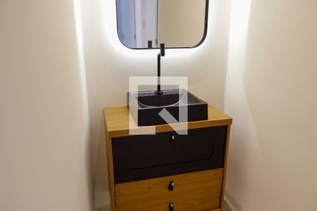 Banheiro de casa à venda com 1 quarto, 149m² em Km 18, Osasco