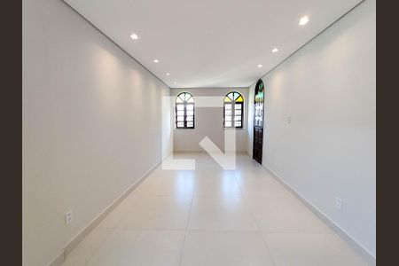 Sala de casa à venda com 4 quartos, 420m² em Salgado Filho, Belo Horizonte