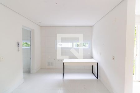 Cozinha de casa de condomínio à venda com 3 quartos, 340m² em Pedra Redonda, Porto Alegre