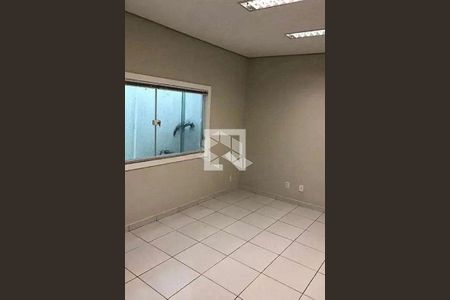 Casa à venda com 4 quartos, 300m² em Vila Aurora (Zona Norte), São Paulo