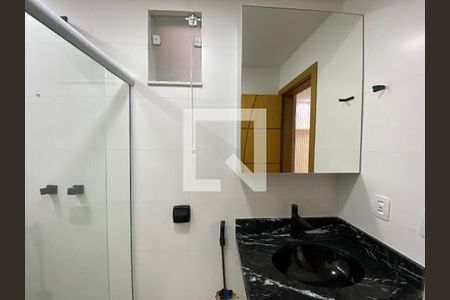 Apartamento à venda com 75m², 2 quartos e 1 vagaBanheiro Social