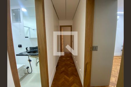 Apartamento à venda com 75m², 2 quartos e 1 vagaCorredor