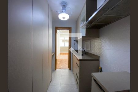 Apartamento à venda com 75m², 2 quartos e 1 vagaCozinha