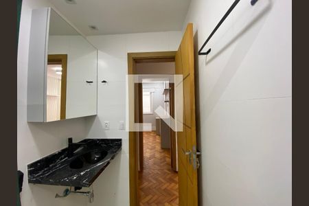 Apartamento à venda com 75m², 2 quartos e 1 vagaBanheiro Social