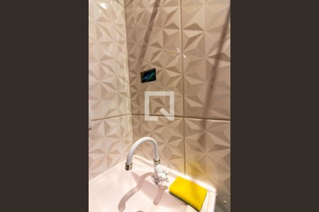 Banheiro de casa para alugar com 1 quarto, 40m² em Novo Osasco, Osasco