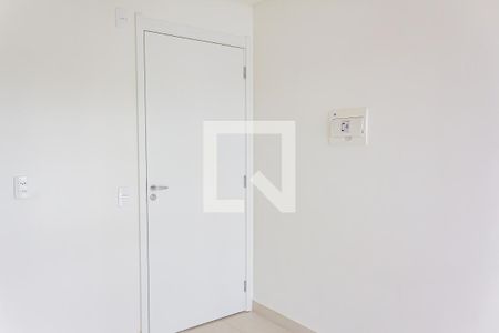 Sala/Cozinha de apartamento à venda com 2 quartos, 35m² em Parque Industrial Tomas Edson, São Paulo