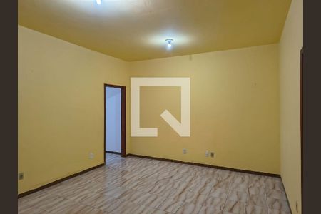 Sala de casa para alugar com 3 quartos, 80m² em Parada de Lucas, Rio de Janeiro