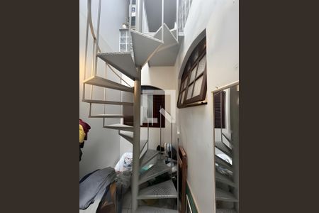 Corredor de casa à venda com 3 quartos, 200m² em Fundação, São Caetano do Sul