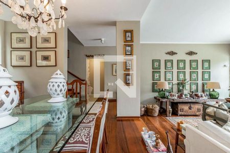 Casa à venda com 3 quartos, 500m² em Jardim Viana, São Paulo