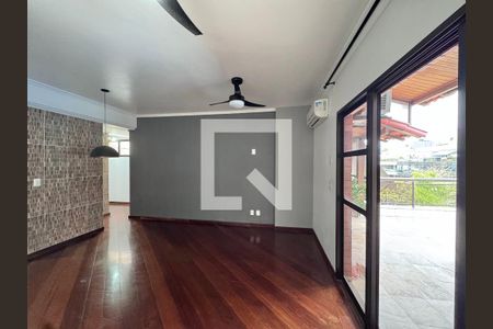 Sala de apartamento para alugar com 4 quartos, 220m² em Recreio dos Bandeirantes, Rio de Janeiro
